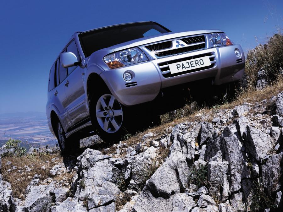  Mitsubishi Pajero 5-Door III 1999 года  (фото 10 из 23)